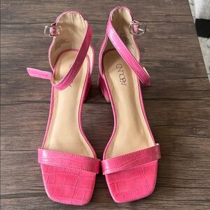 Abound Women's Bright Pink Croc-Embossed Sandals